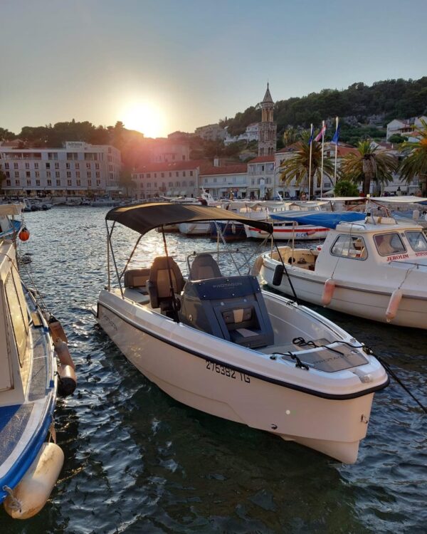 POSEIDON PROTAGON 20
